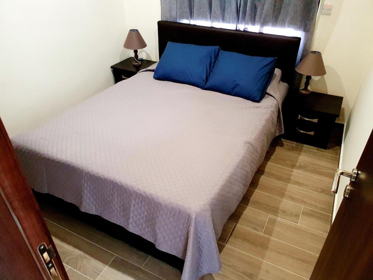 2 Bedroom Cozy Apartment Near Tourist Area, 200M From Sea Paphos Exterior photo